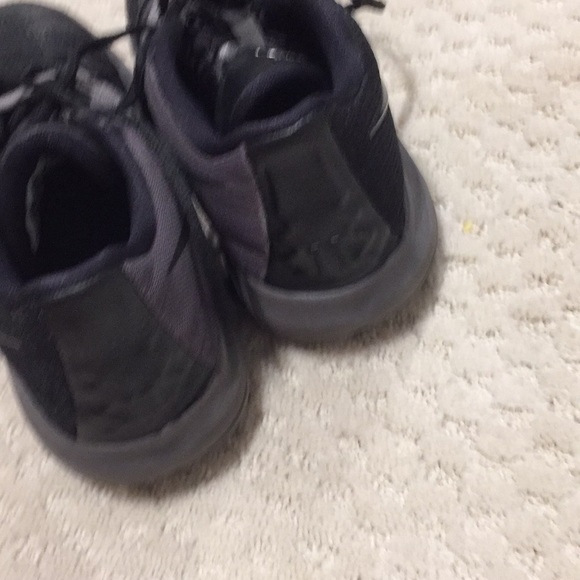 kyrie flytraps - Picture 4 of 5